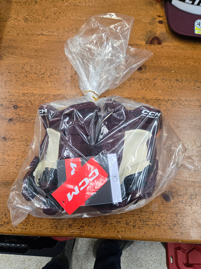 Team issued Owen Beck gloves